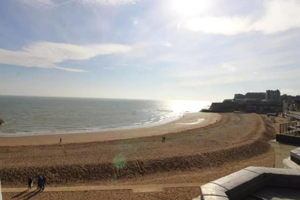 This Must Be The Place Broadstairs Luaran gambar